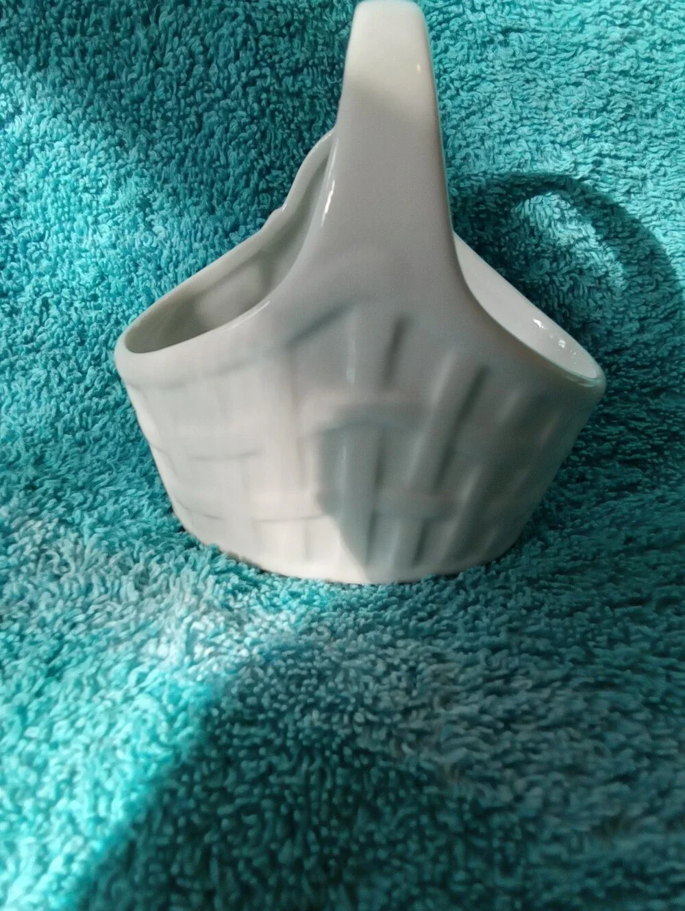 #7053 Porcelain White Goose Basket with Blue Bow Accent